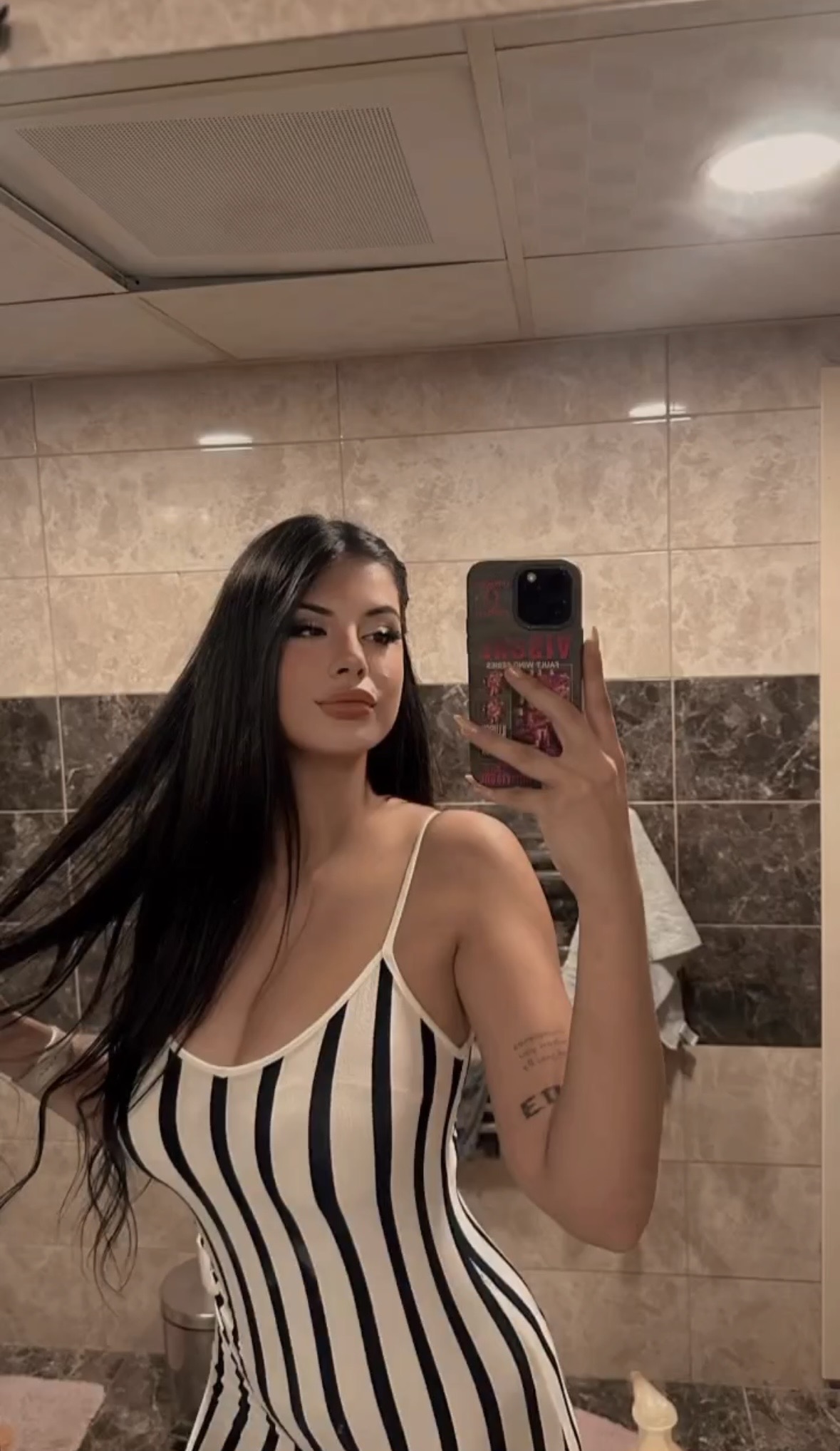 Mecidiye Otele Gelen Bayan Escort Bayan Serpil